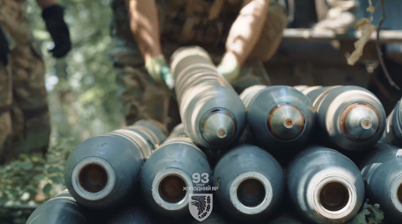 А это северокорейские 122-мм ракеты R-122 уже на вооружении ВСУ