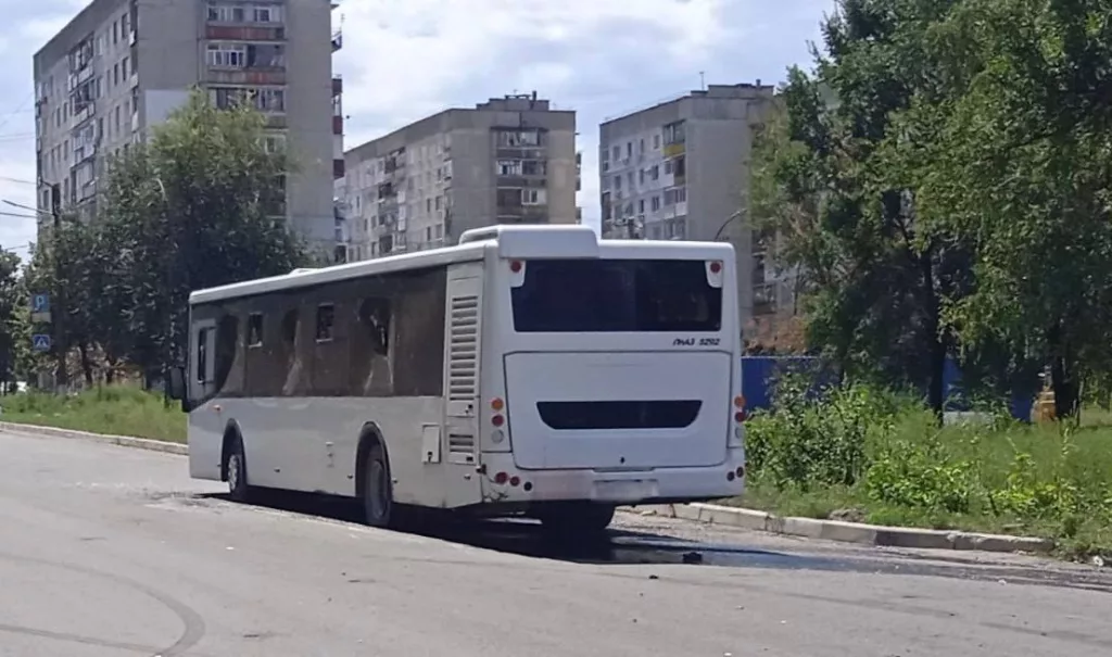 ВСУ ударили по автобусу в Лисичанске – пострадали 28 человек, есть погибший