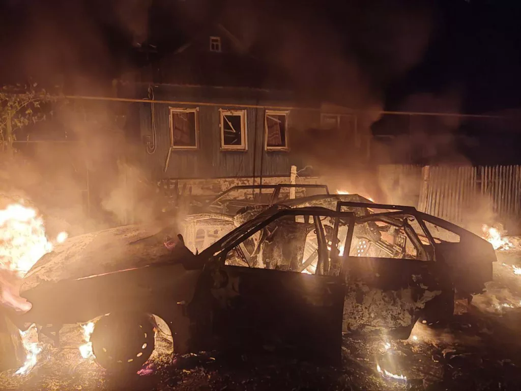 Силы ПВО за ночь перехватили 5 БПЛА над Черным морем, уничтожили 2 БЭКа