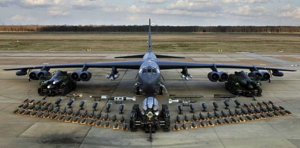 Продление эксплуатации B-52 становится всё дороже