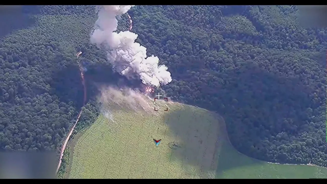 Уничтожение РСЗО HIMARS ударом ОТРК "Искандер-М" в Сумской области