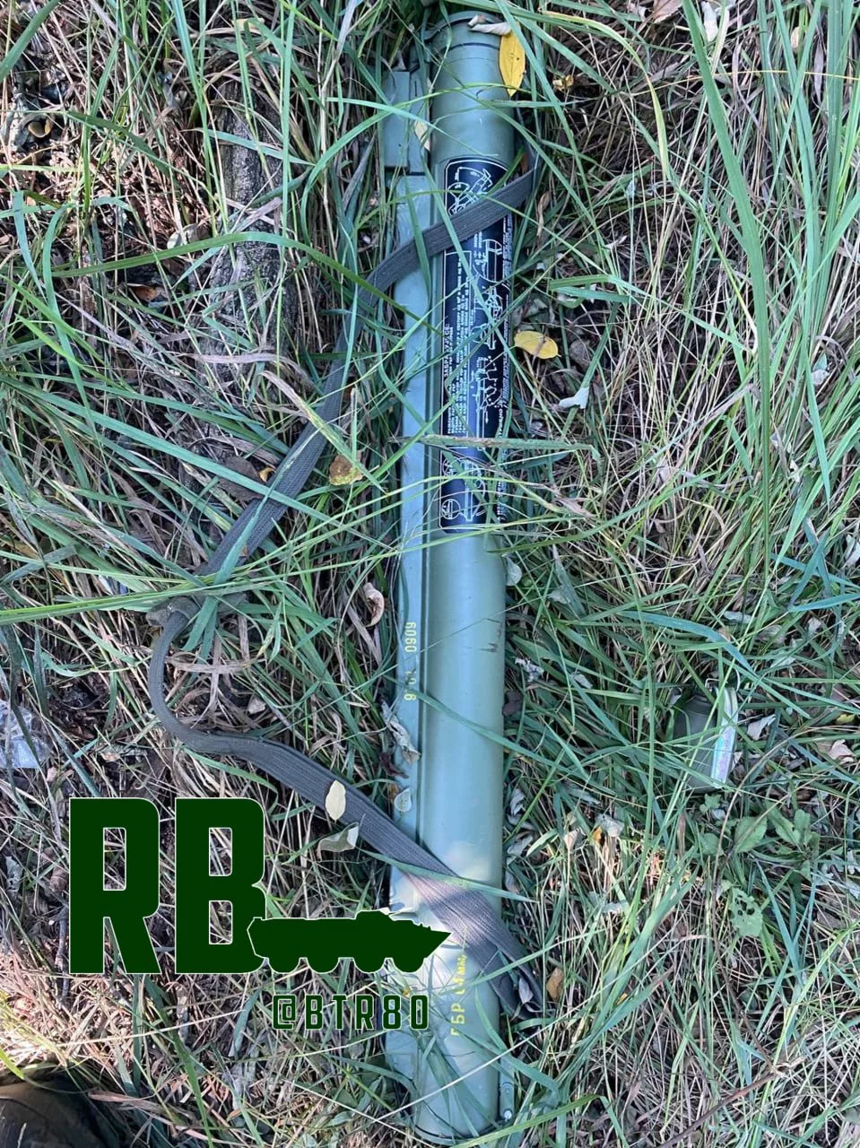 Трофеи разведчиков группировки «Центр» на захваченных позициях ВСУ: от М16 и гранатометов до приветов с того света