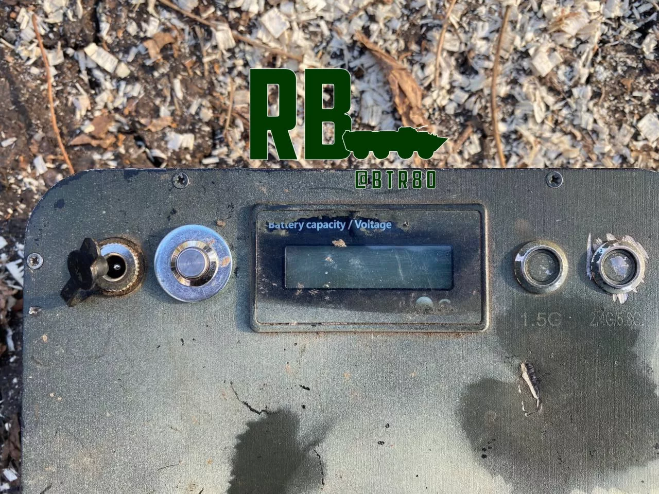 Трофеи разведчиков группировки «Центр» на захваченных позициях ВСУ: от М16 и гранатометов до приветов с того света