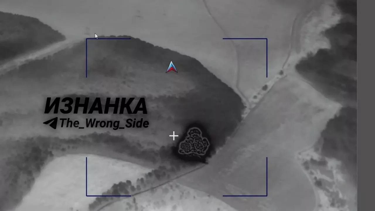 Удары ракет ОТРК "Искандер-М" по месту расположения, предположительно, пусковой установки РСЗО M270 в лесу возле села Садки прямо у границы Сумской и Курской области