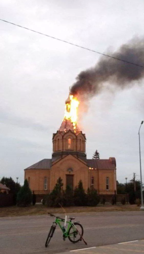 По данным Минобороны сегодня ночью дежурными средствами ПВО уничтожены 2 украинских БПЛА самолетного типа в Брянской и Калужской областях