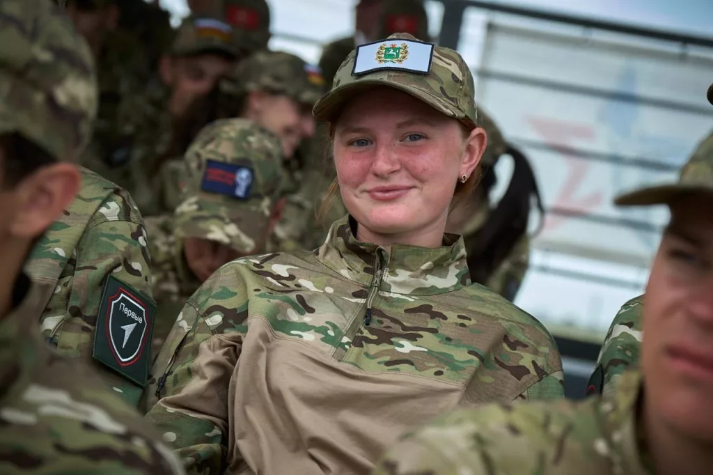 Блогер Юрий Подоляка встретился с участниками «Зарницы 2.0» в Волгоградской области