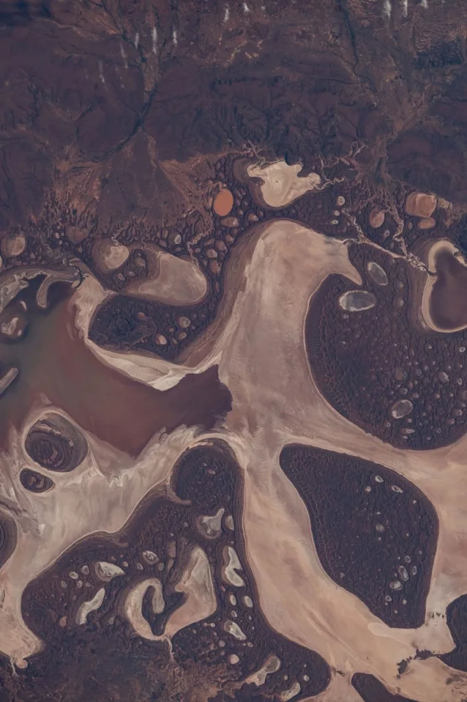 Смотрим свежие кадры с борта Международной Космической Станции за первую половину сентября