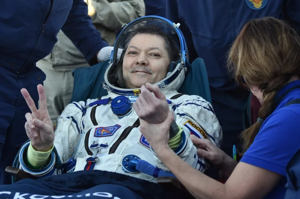 Возвращение спускаемого аппарата корабля «Союз МС-25» в фотографиях