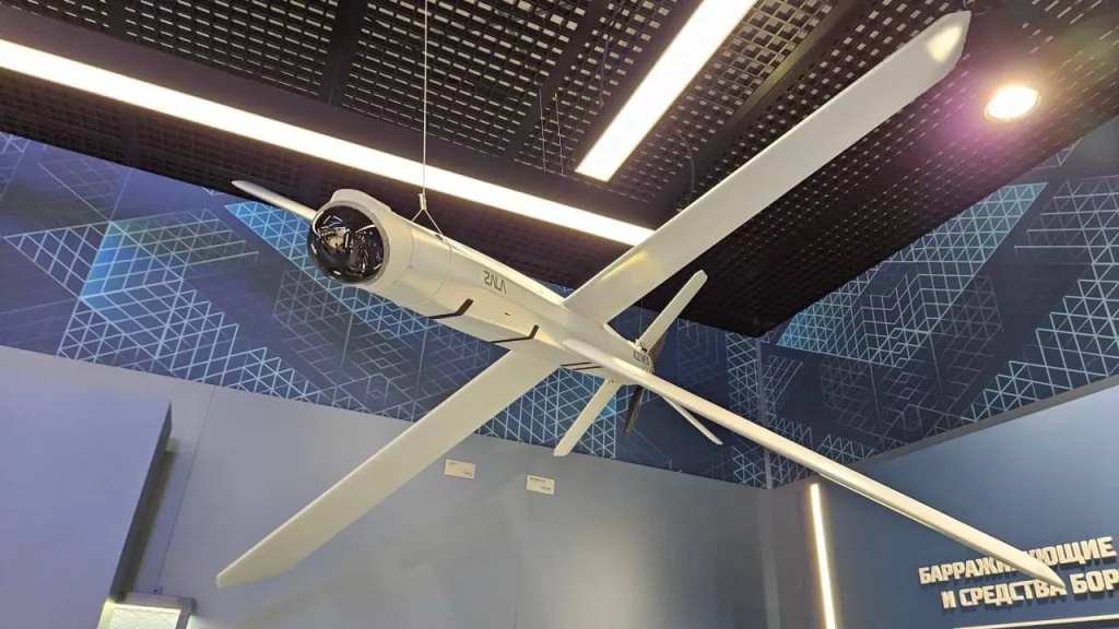 Рособоронэскпорт впервые представил зарубежным заказчикам беспилотную систему с дроном-камикадзе «Ланцет-Э» на Международной выставке оборонной промышленности ADEX 2024