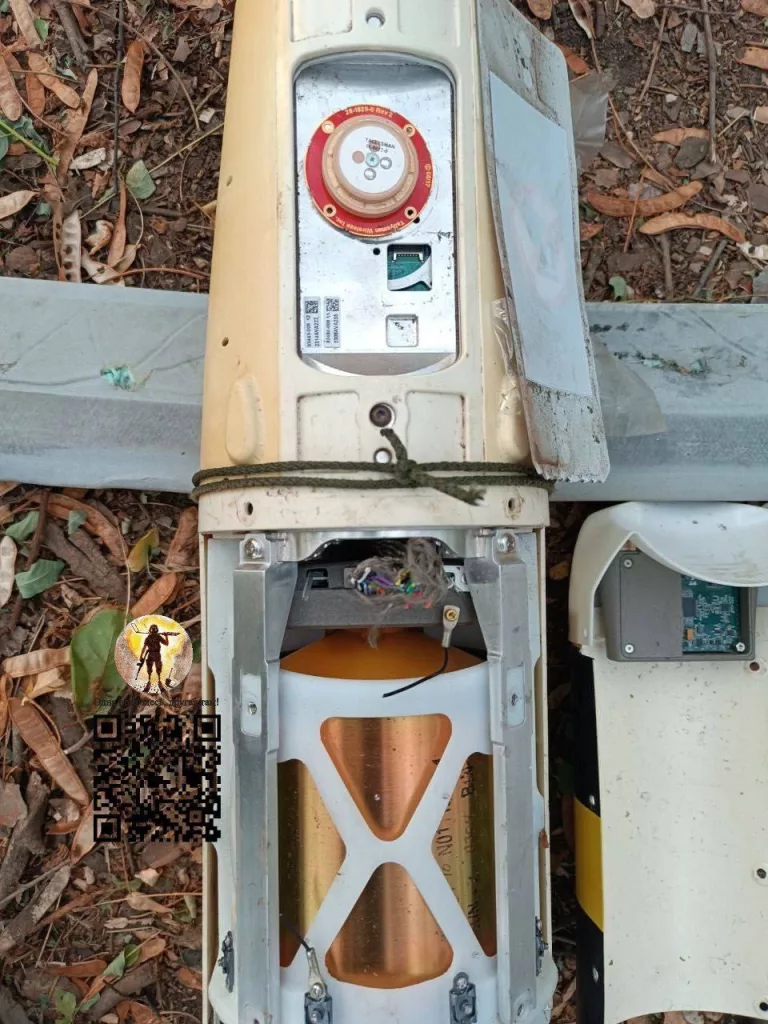 Упавший (возможно сбитый) американский барражирующий боеприпас Switchblade 600 где-то на фронте