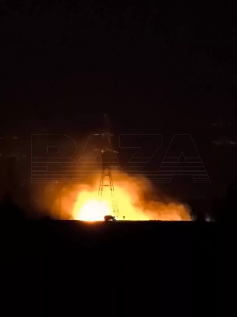 Под Новошахтинском горит поле после атаки беспилотников