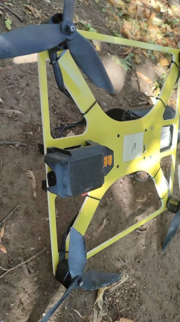 Противник заполучил обломки нового российского FPV-дрона на оптоволокне "Вандал"