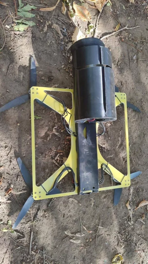 Противник заполучил обломки нового российского FPV-дрона на оптоволокне "Вандал"