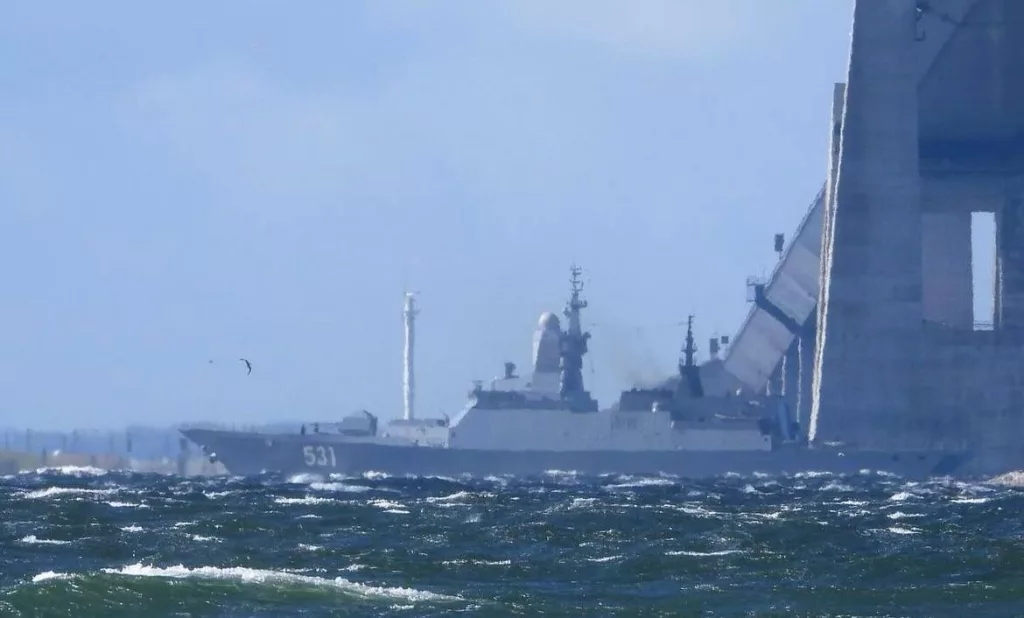 Большой десантный корабль «Александр Шабалин», корветы «Бойкий» и «Сообразительный» сегодня вошли в Балтийское море