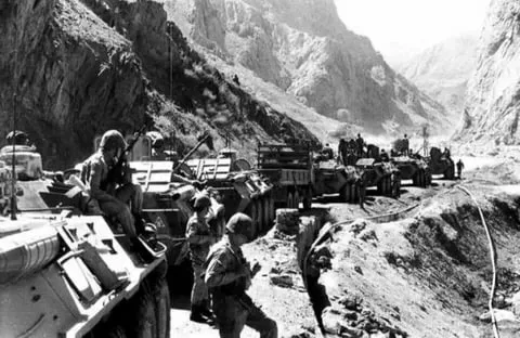 Кровавый бой в ущелье Пишгор: как мотострелковая рота в Афганистане столкнулась с ужасным пулеметным обстрелом в 1984 году