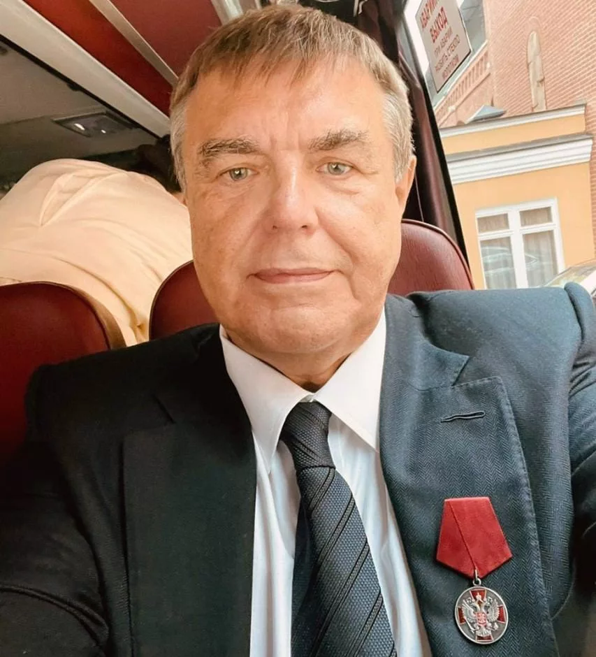 Миллионы под замком: Как арест директора "Росатома" Геннадия Сахарова раскрыл роскошную жизнь на фоне обвинений в взятке