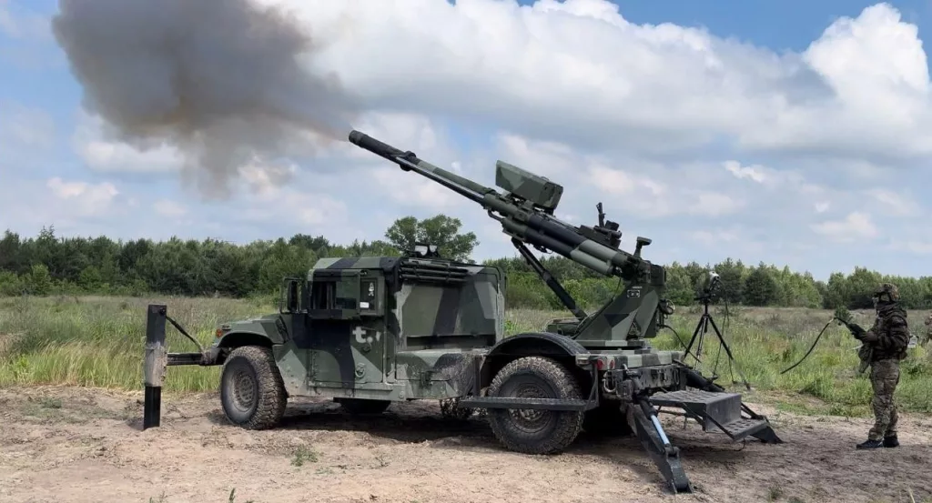 Новая американская легкая 105-мм гаубица Humvee 2-CT Hawkeye в рядах украинской армии