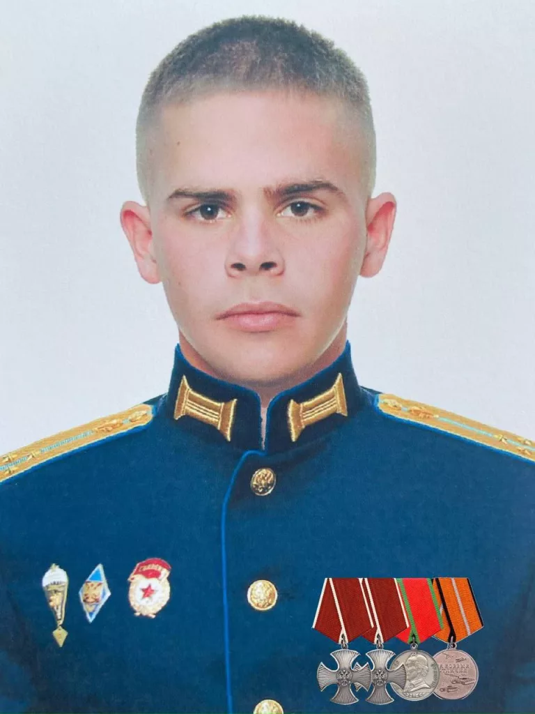 4 сентября этого года в ходе выполнения боевой задачи на одном из островов Днепра погиб командир разведывательной группы специального назначения гвардии старший лейтенант Тимофей Растренин