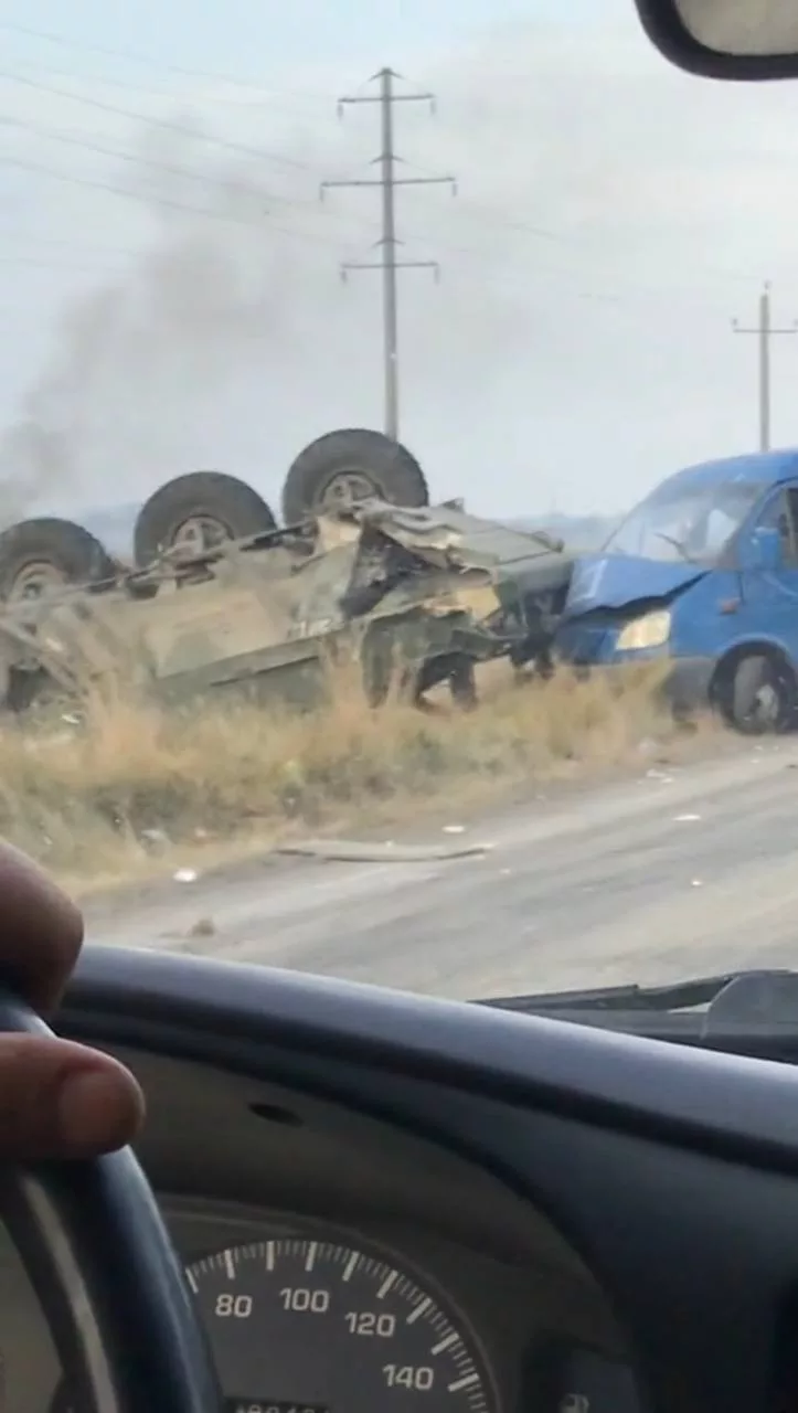 САУ M109, бронетранспортёры и легковушки превратились в груду металла под Курском