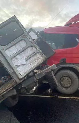 Пять человек погибли, еще трое пострадали в лобовом ДТП на трассе Норильск-Алыкель в Красноярском крае, сообщили в МВД