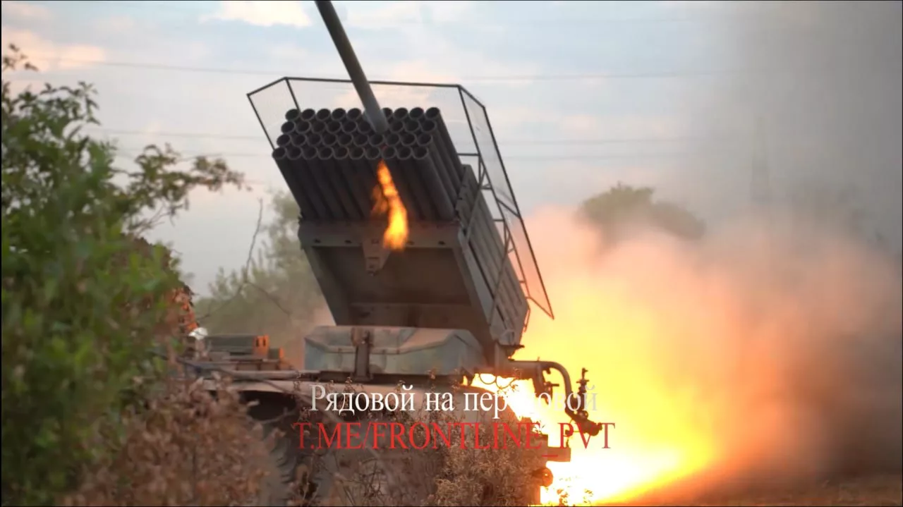 РСЗО БМ-21 «Град» в работе