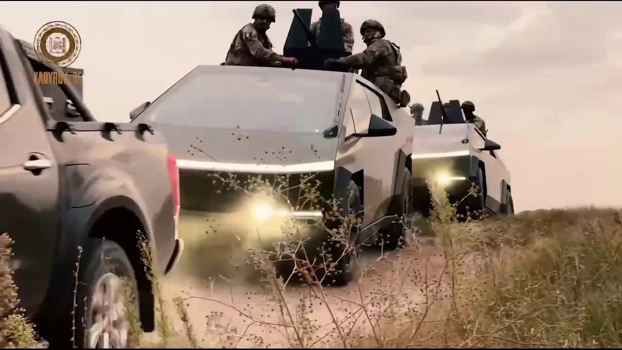 Два автомобиля Tesla Cybertruck вооруженные 12,7-мм пулемётами Browning M2 отправлены в зону СВО