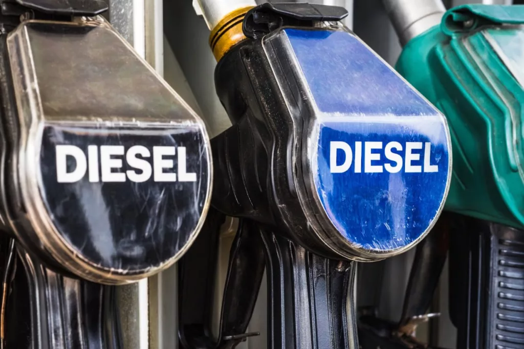 Запад продолжает скупать российское топливо благодаря лазейке в санкциях