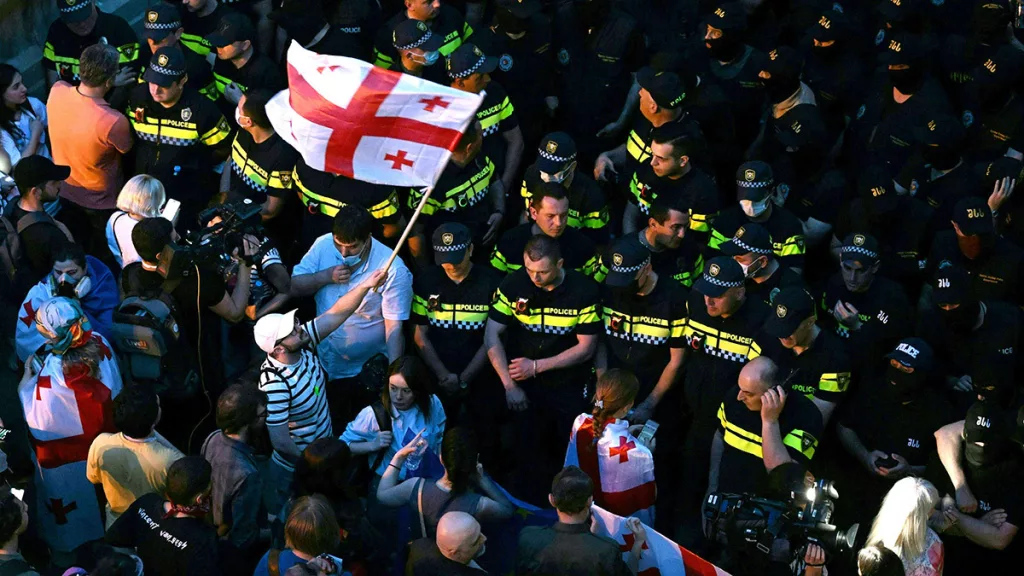 Власти Грузии впервые с момента вступления в силу закона об иноагентах пополнили реестр организаций, получающих иностранное финансирование