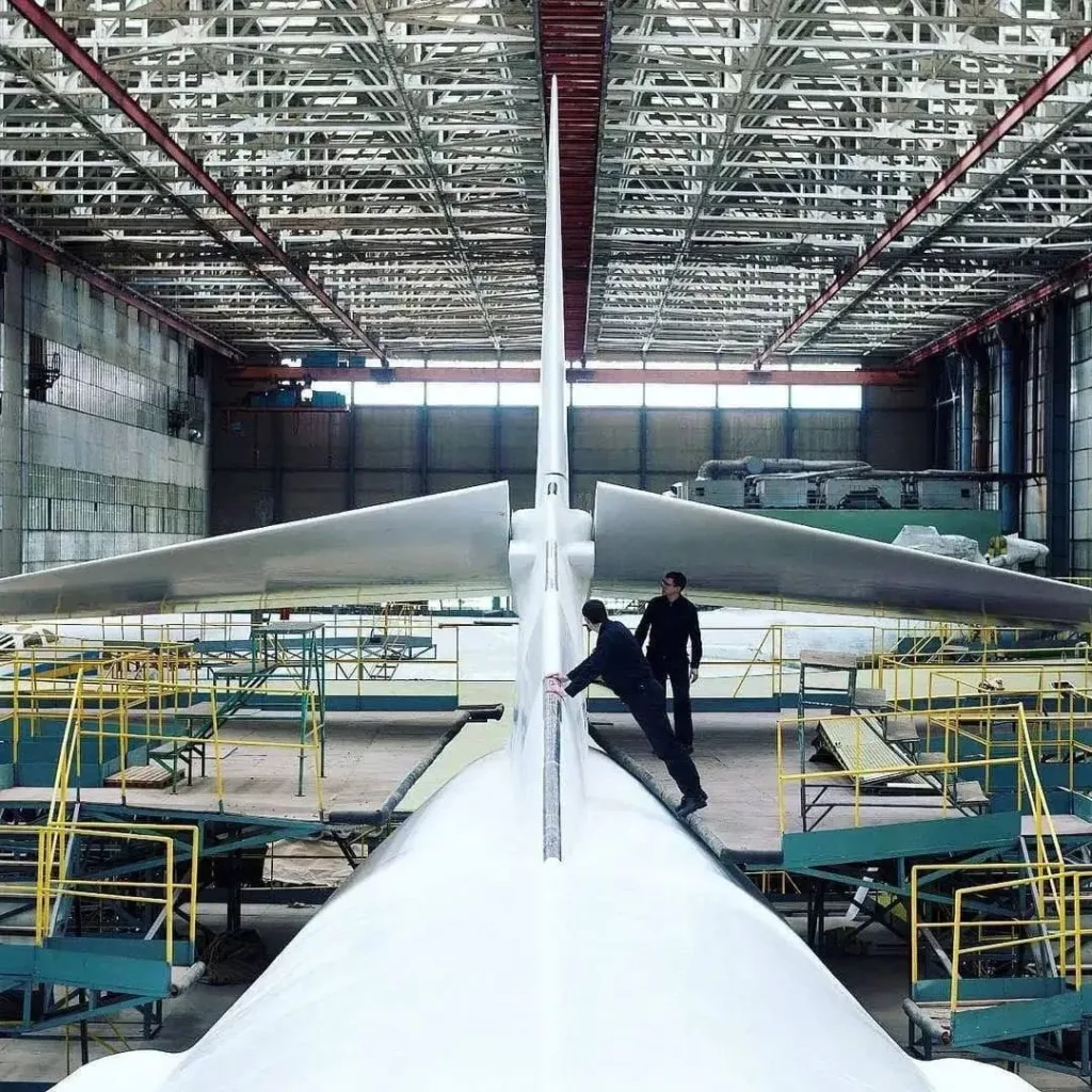 В одном из ангаров по сборке Ту-160