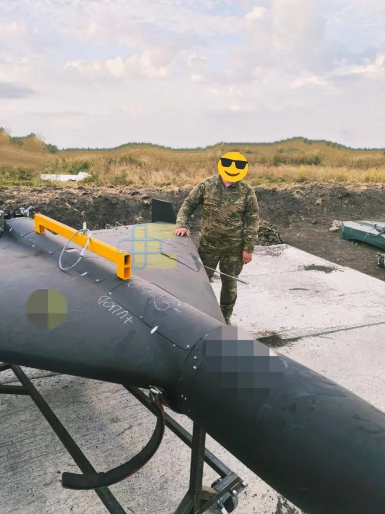 Редкое фото "Герани-2" в черном, стелс-варианте, перед запуском