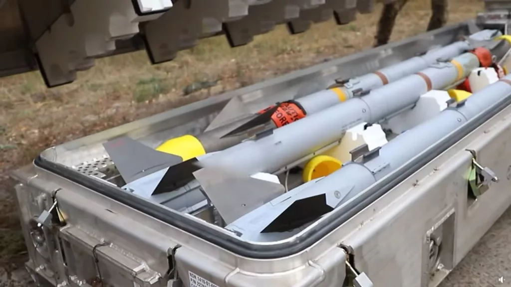 Современные ракеты "воздух-воздух" малой дальности AIM-9X Sidewinder на вооружении ВСУ