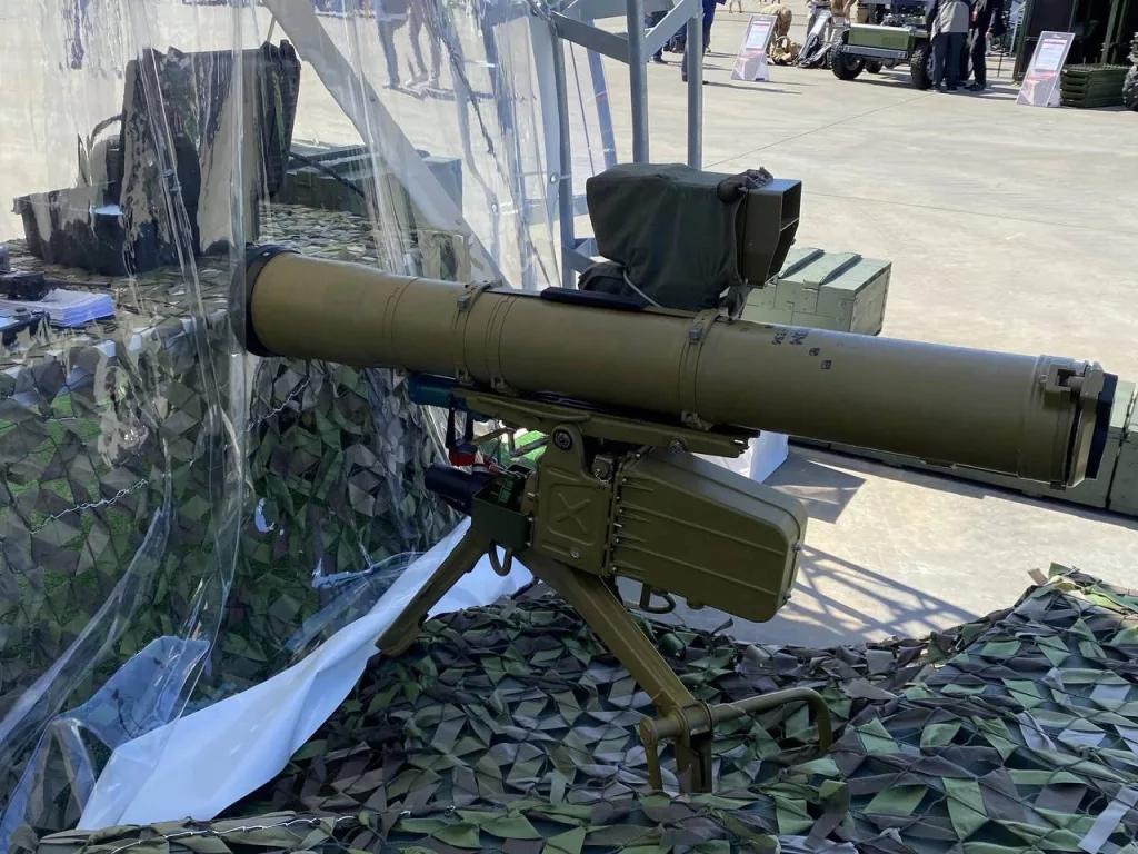 Дистанционно-управляемый противотанковый ракетный комплекс "Фагот" с тепловизионной насадкой "Смуглянка"