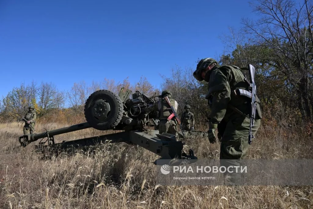 Боевая подготовка артиллеристов Центрального военного округа в ЛНР