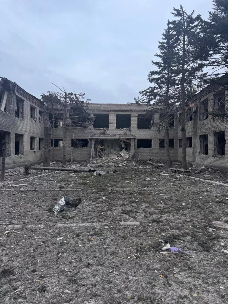 Располага ВСУ в Курахово. Ранее по цели прилетели три КАБа