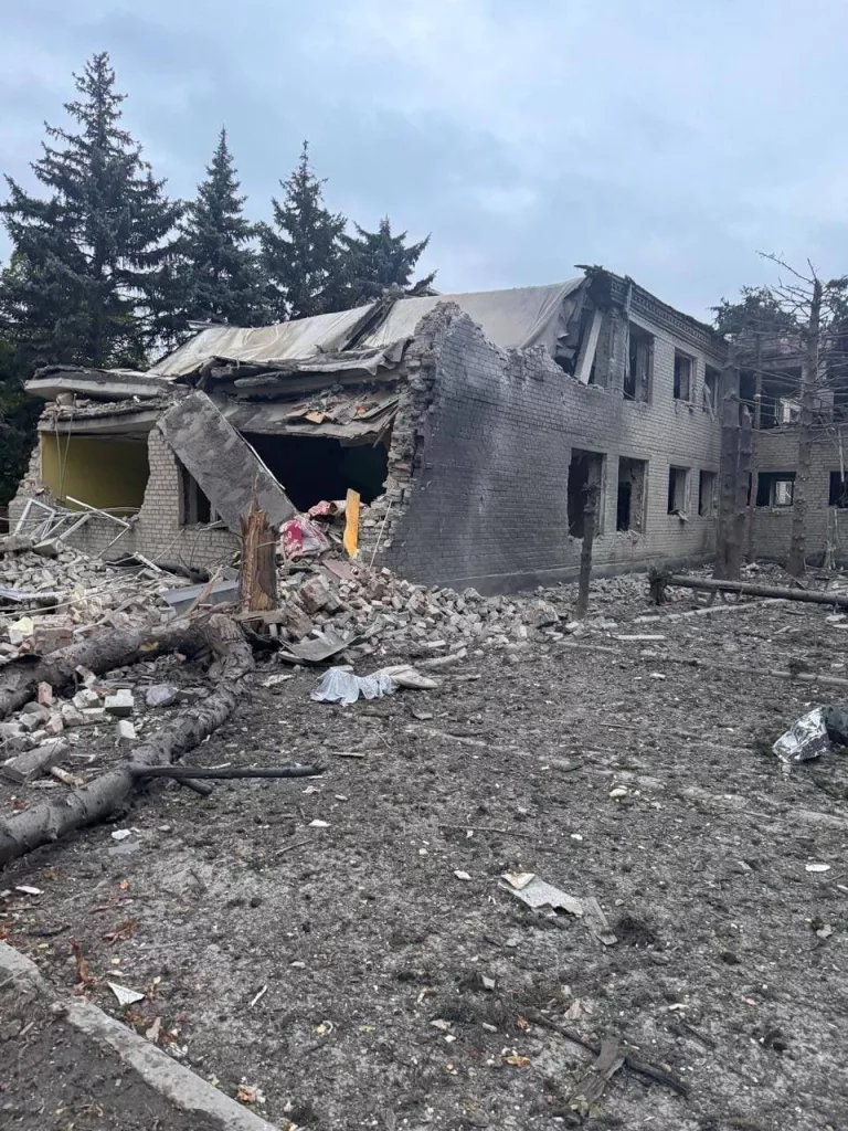 Располага ВСУ в Курахово. Ранее по цели прилетели три КАБа