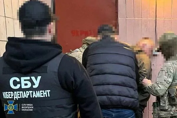 Служба безопасности Украины задержала чиновника «Укрэнерго», отвечавшего за охрану стратегически важных объектов, по обвинению в ведении подрывной деятельности