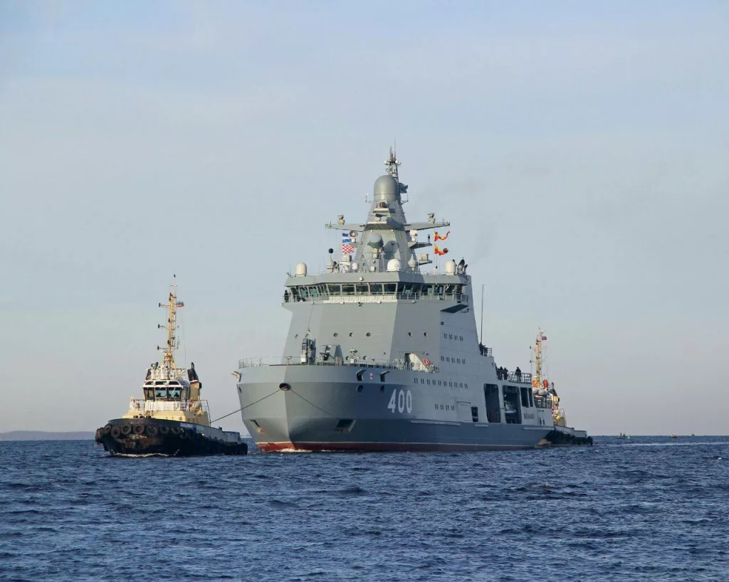 Возвращение патрульного корабля «Иван Папанин» (400) проекта 23550 после месячных ЗХИ