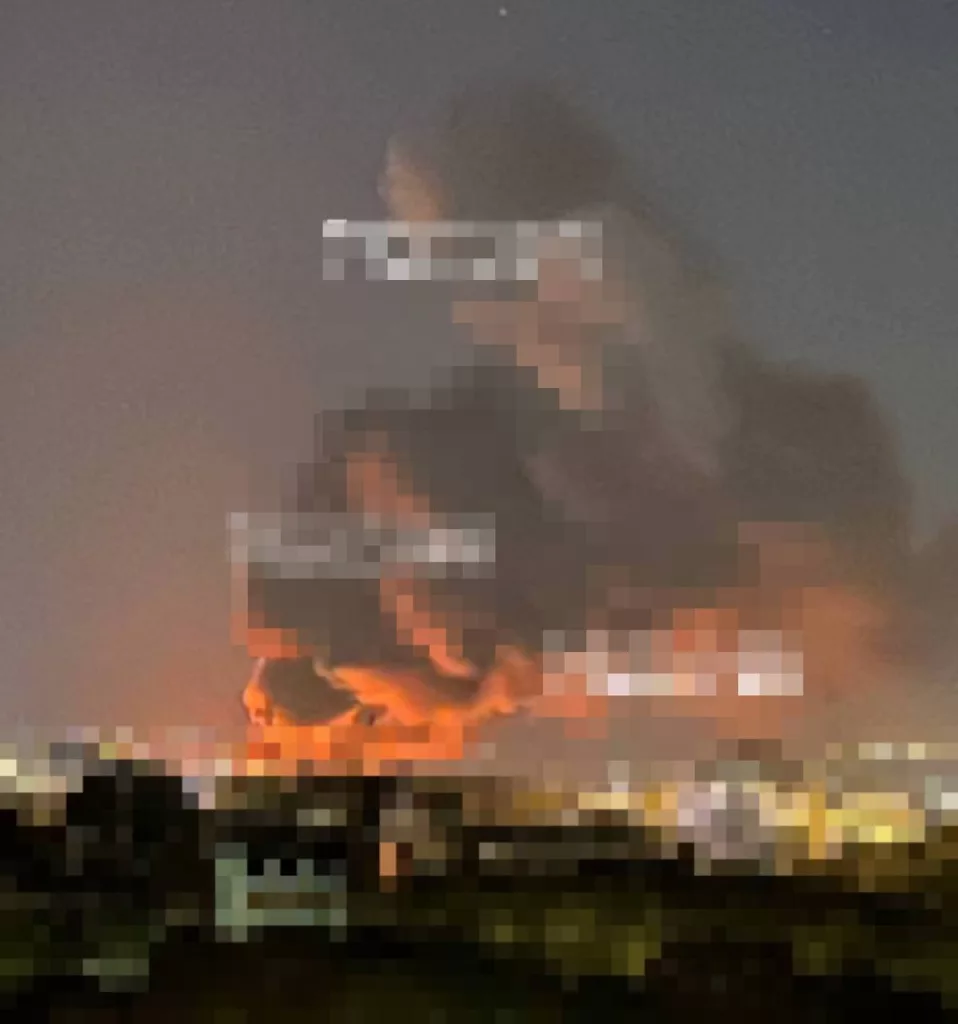 В Одессе прозвучало несколько взрывов — очевидцы сообщают о пожаре в порту