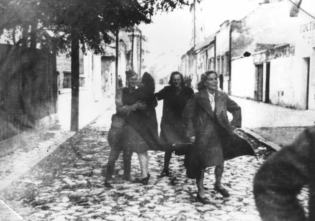 Ровно 80 лет назад войска 3-го Украинского фронта вместе с частями Народно-освободительной армии Югославии освободили югославскую столицу Белград