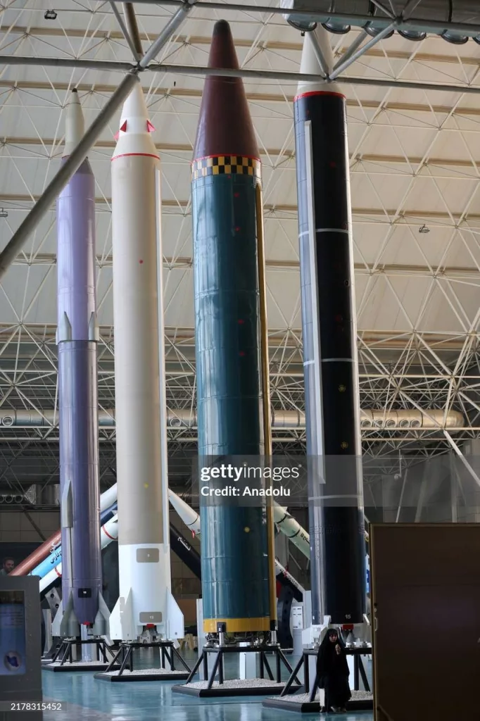 Экспозиция выставочного центра Аэрокосмических сил Корпуса стражей исламской революции в Тегеране