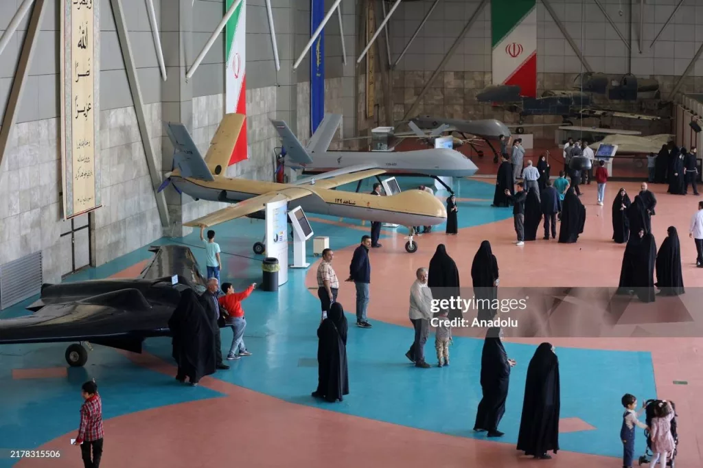 Экспозиция выставочного центра Аэрокосмических сил Корпуса стражей исламской революции в Тегеране