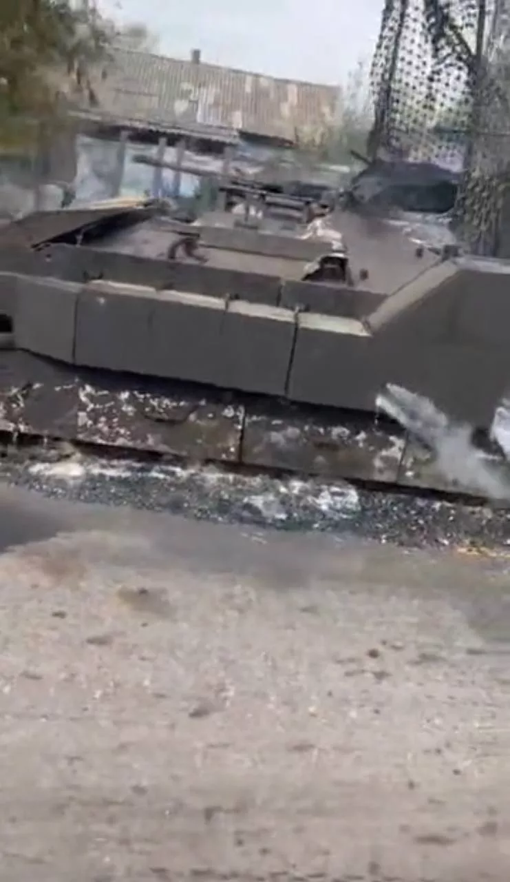 Уничтоженная, предположительно, в Курской области украинская БМП M2A2 Bradley ODS-SA