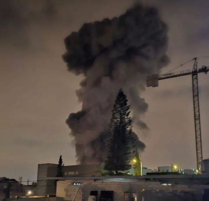 Южный пригород Бейрута Ад-Дахие под ударами ВВС Израиля в эти минуты