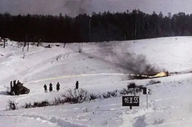 PM-1 — опытный чехословацкий огнемётный танк, сконструированный на базе самоходки Jagdpanzer 38 в 1949 году