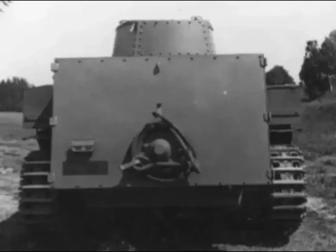 PM-1 — опытный чехословацкий огнемётный танк, сконструированный на базе самоходки Jagdpanzer 38 в 1949 году