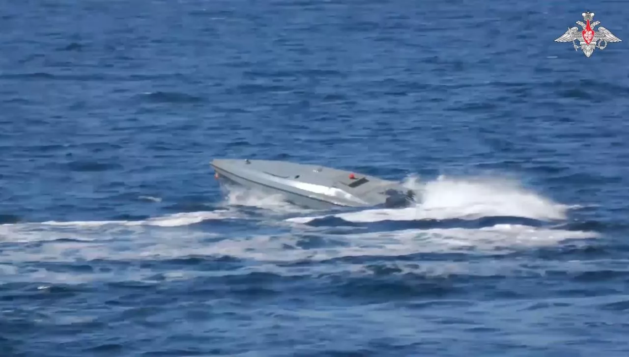 Тренировки военнослужащих 102-го ОСНБ ПДСС Черноморского флота по уничтожению безэкипажных катеров FPV-дронами