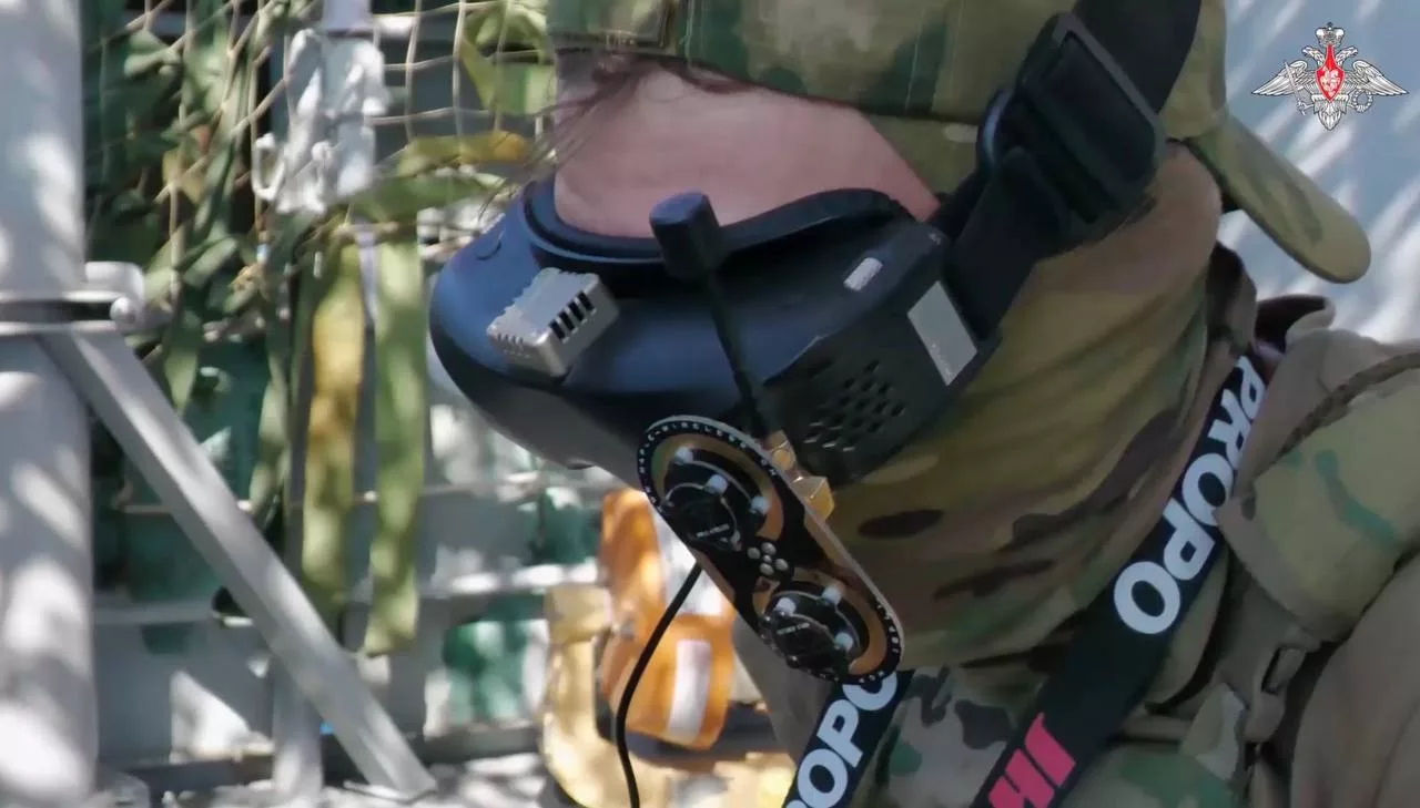 Тренировки военнослужащих 102-го ОСНБ ПДСС Черноморского флота по уничтожению безэкипажных катеров FPV-дронами