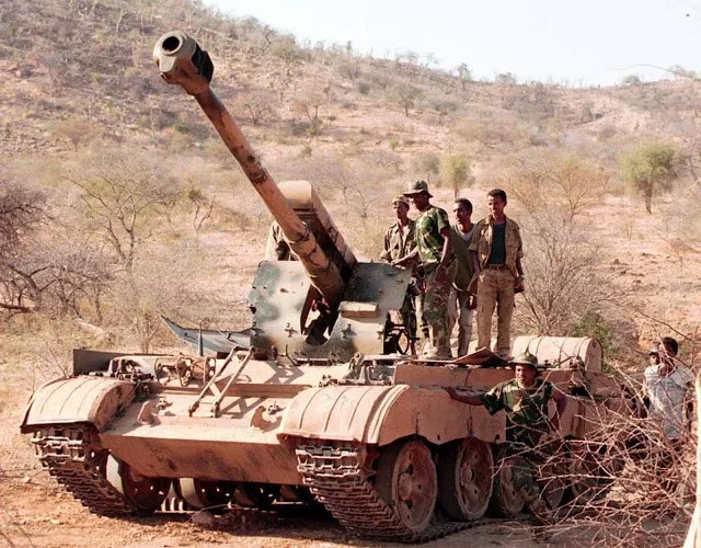 Продолжая тему "как сделать разную буксируемую артиллерию самоходной" вспомним и о танках