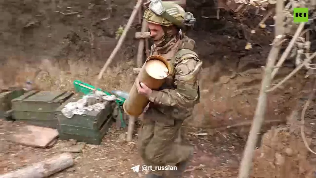 130-мм пушки М-46 все чаще и чаще появляются в военной хронике