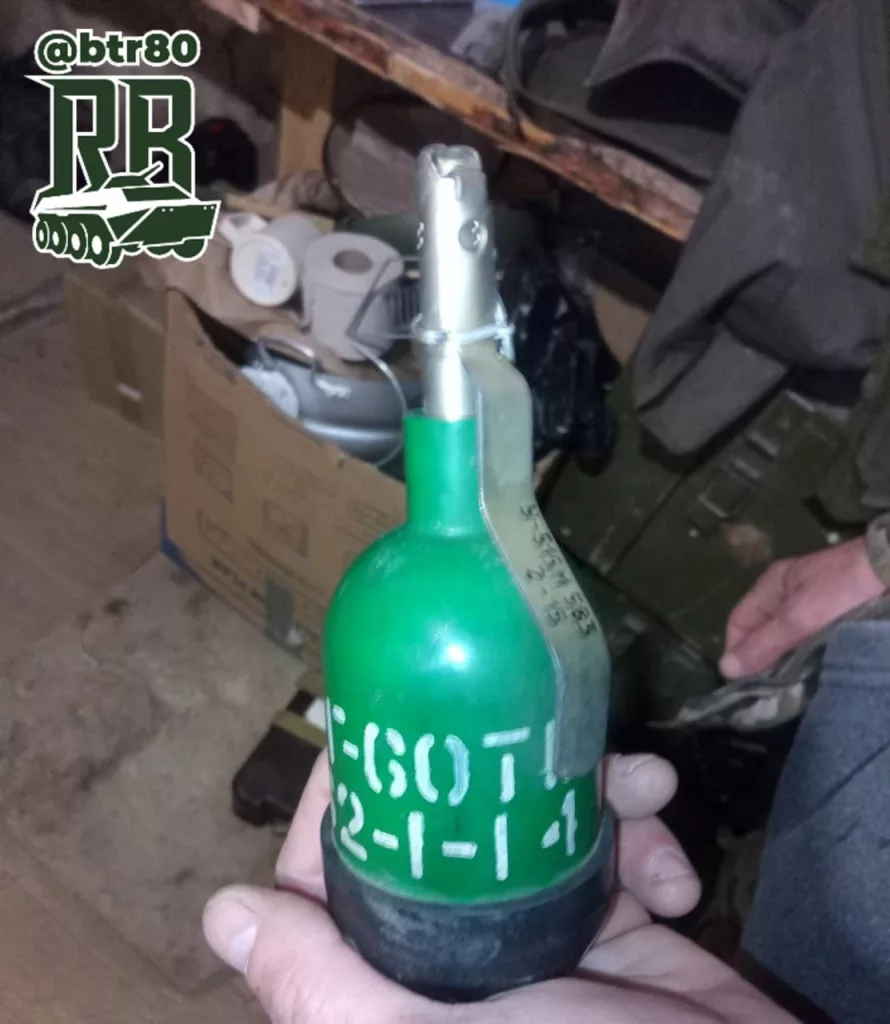 Бойцы группировки "Центр" показали трофеи, взятые в боях за Новогродовкой